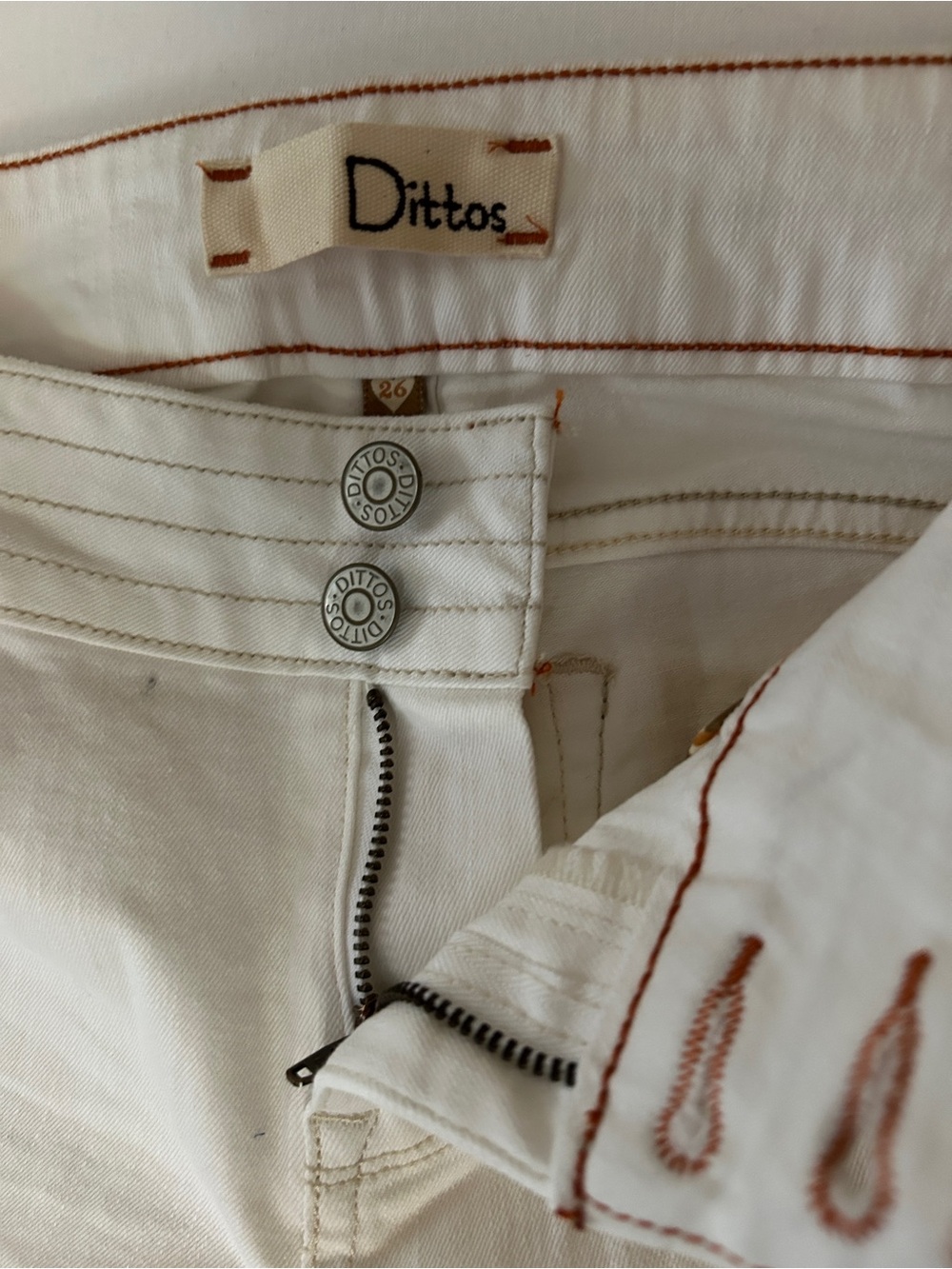 Dittos White High-Rise Jeans with Contrast Stitching - Picture 8 of 10